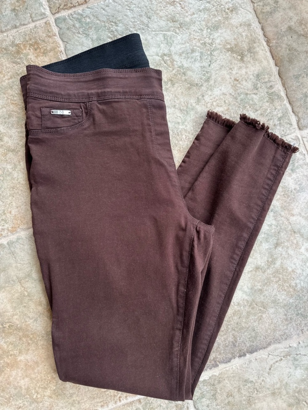 Women’s Brown Frayed Hem Jeans